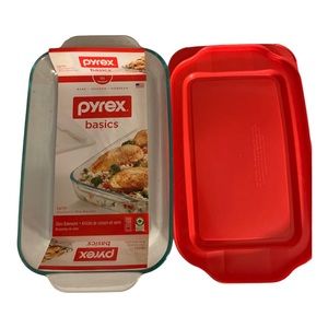 Pyrex Basics 2-qt baking dish
